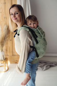 Green Preschooler Carrier Flow Lightness with linen - Dandelion
