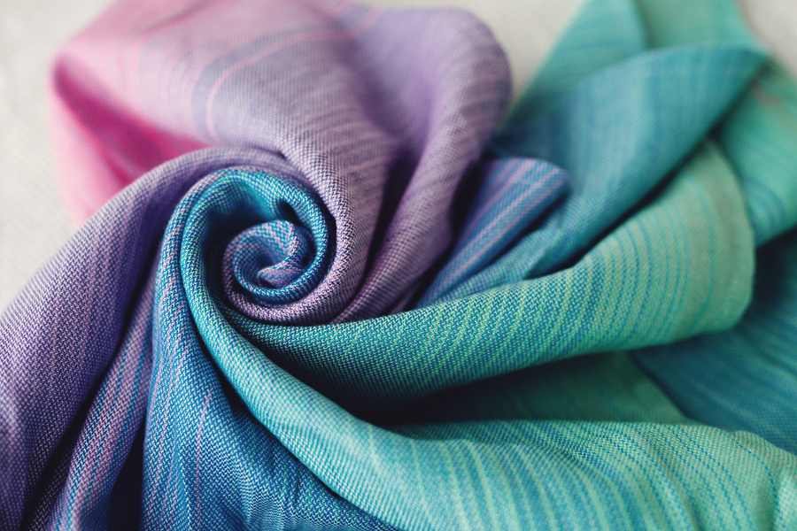 Bamboo Zircon – breathable, colourful baby wrap for babywearing, size 6