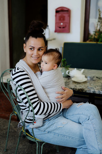 Baby Sling Grey Cube size 5
