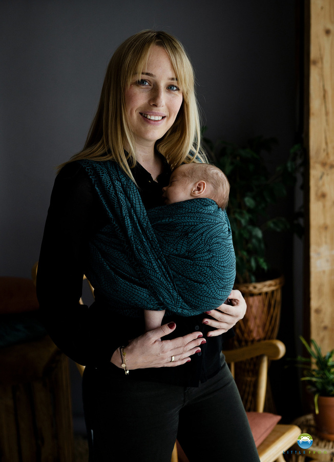 Wildness Baby Sling Ocean Wildness size 7 | Little Frog USA