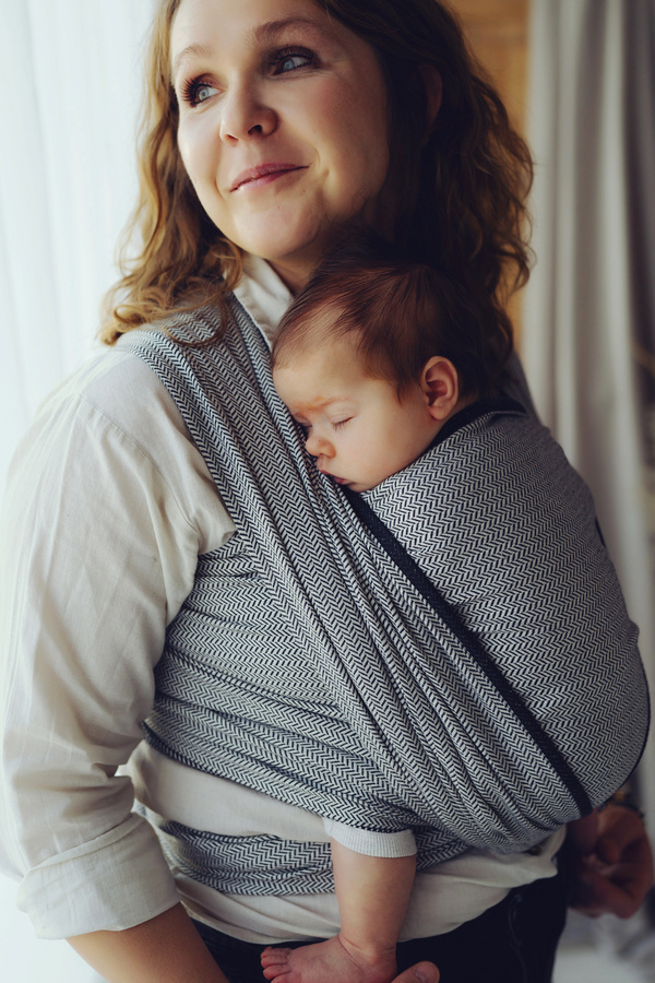 Baby Sling Zen Path size 6 /2nd class– Black & White Woven Wrap with Recycled Cotton