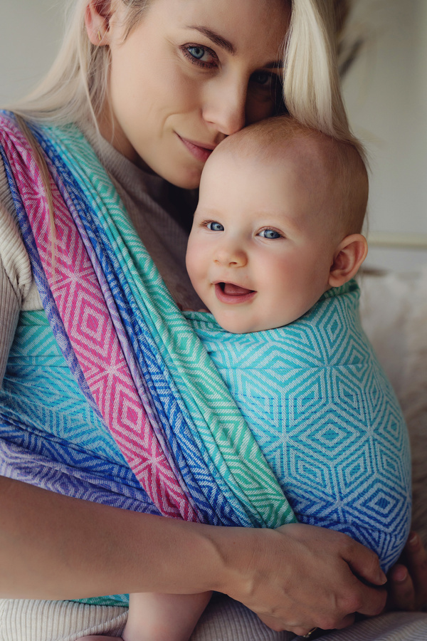 Baby Sling Aurora Cube size 5