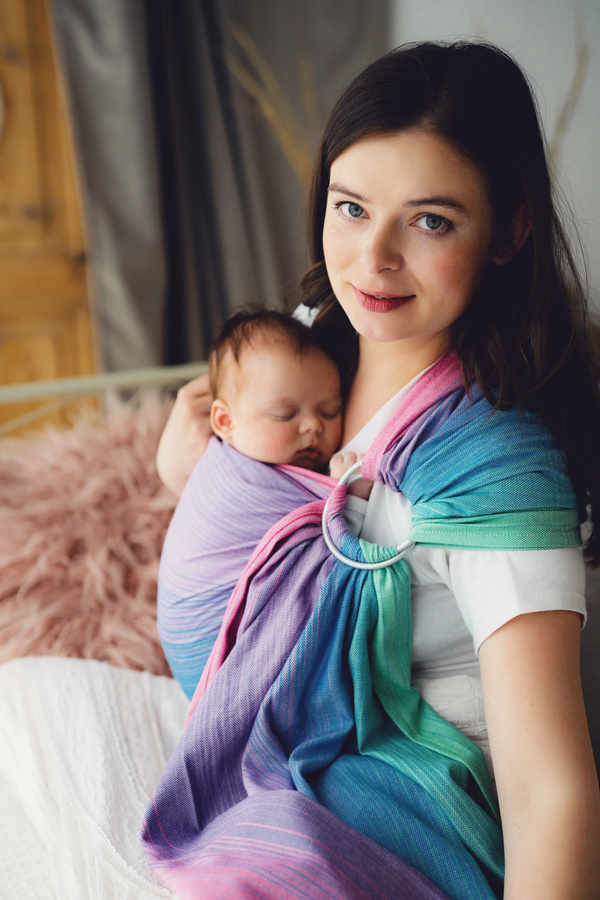 Bamboo Zircon M – a colourful, breathable ring sling ideal for summer